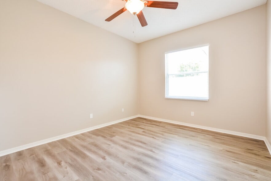 Building Photo - 2052 Swift Rd