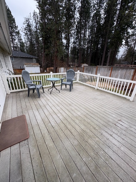 Building Photo - 2120 W Hogan St