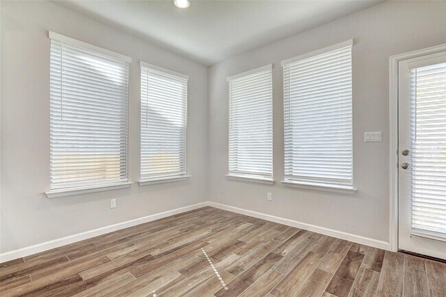 Building Photo - 2604 San Bautista Wy