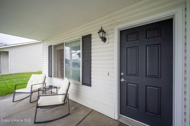 Building Photo - The Landings at Waterford!
