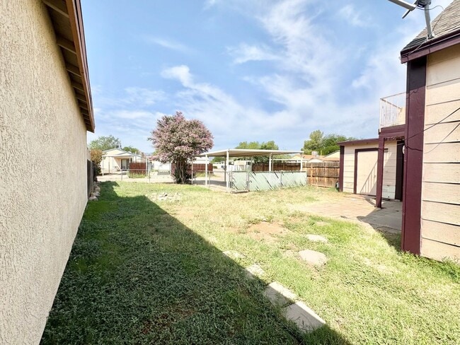 Building Photo - 3BR/2BA 1,140 sq.ft. rental in Sierra Vist...