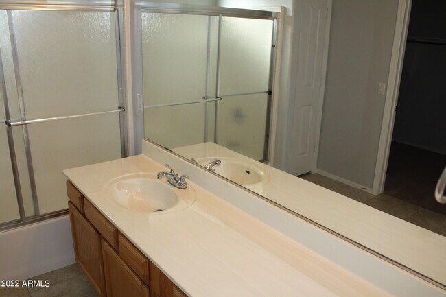 Building Photo - 13232 W Desert Ln