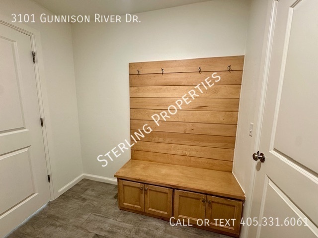 Building Photo - 3101 Gunnison River Dr