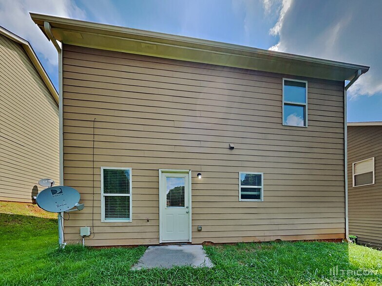 Building Photo - 55 Wyndham Ct