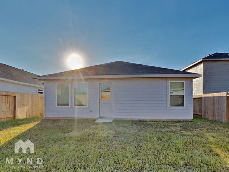 Building Photo - 14808 N Ascot Bnd Cir