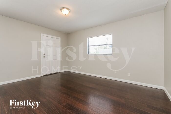 Building Photo - 7706 Aviano Ave