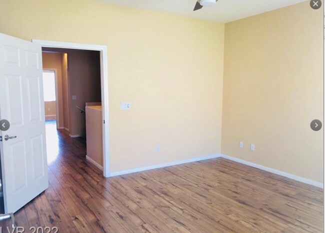 Building Photo - 1525 Spiced Wine Ave