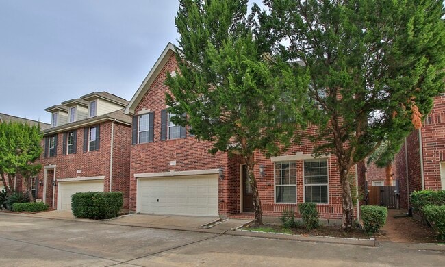 Building Photo - 1515 Olive Park