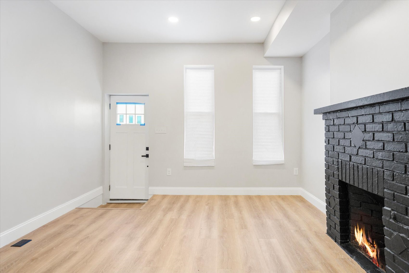 Building Photo - 1415 E Lanvale St