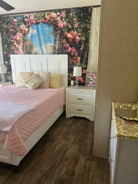 Room 1 - 126 Rolling Hills Dr