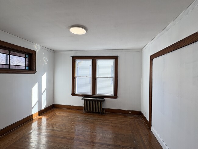 Building Photo - 273 Peck Ave