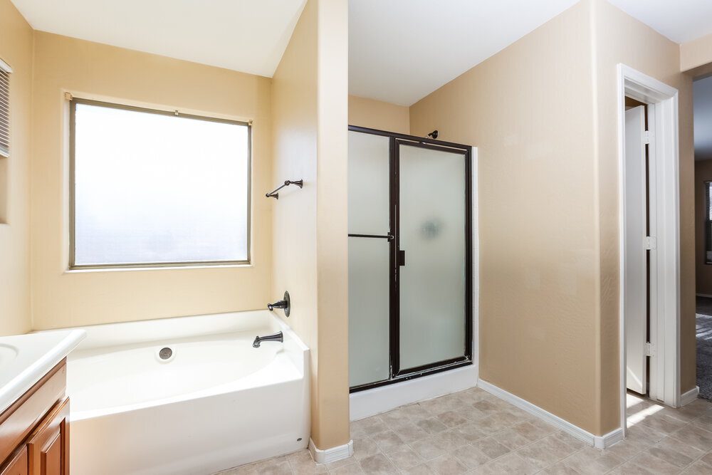 Building Photo - 9383 W Cordes Rd