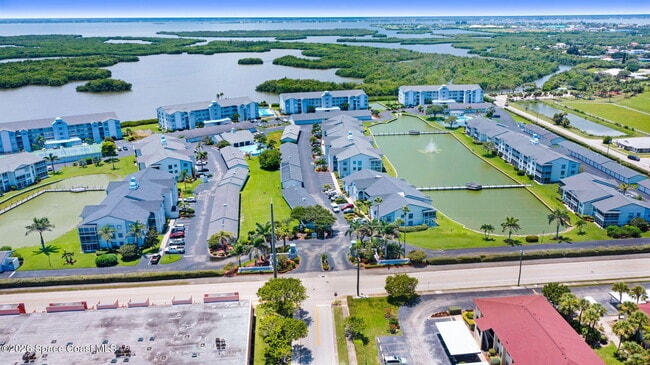 Building Photo - 630 S Brevard Ave