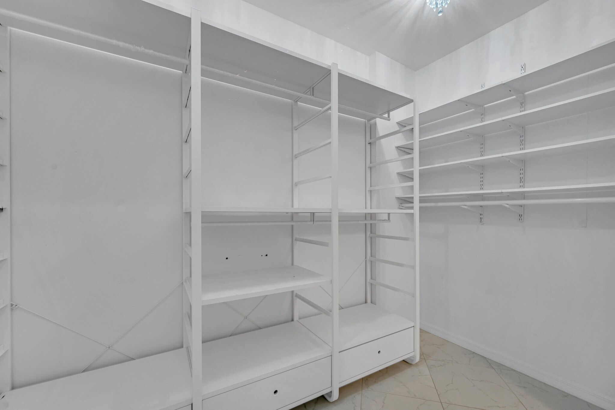 Building Photo - 4020 Galt Ocean Dr