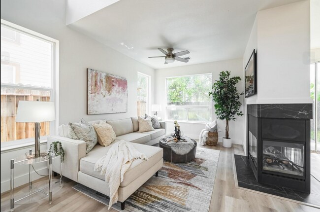 Building Photo - Stunning 3 Bed, 2.5 Bath in Antioch
