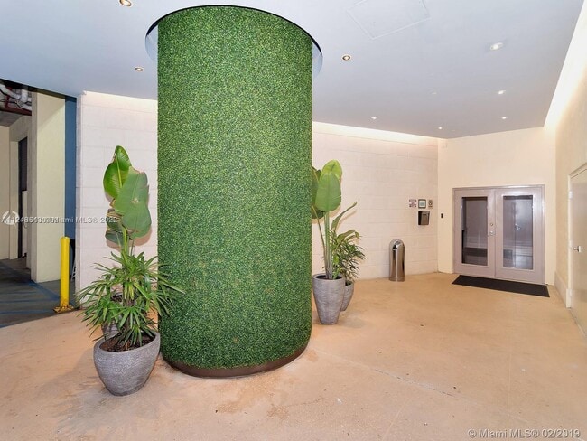 Building Photo - 3000 Coral Way