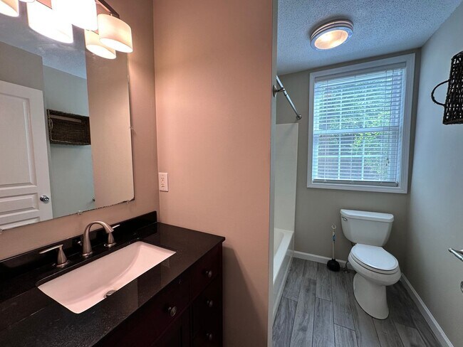 Building Photo - Exclusively Offered by Muse Realty Rentals...