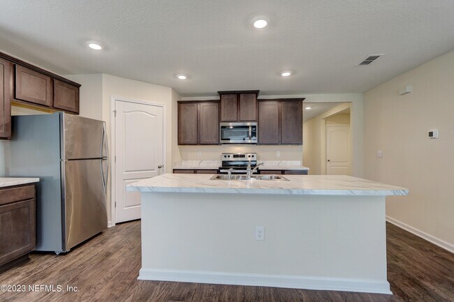 Building Photo - 3307 Lawton Pl