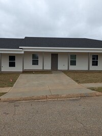 Building Photo - 210 Charleston Dr