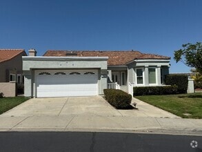 Building Photo - 2 Bedroom, 2 Bath Home with Golf Course View!