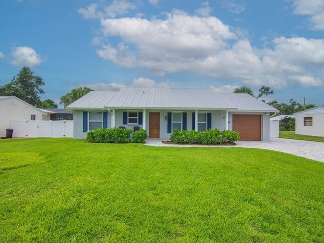 Building Photo - 606 Conn Way