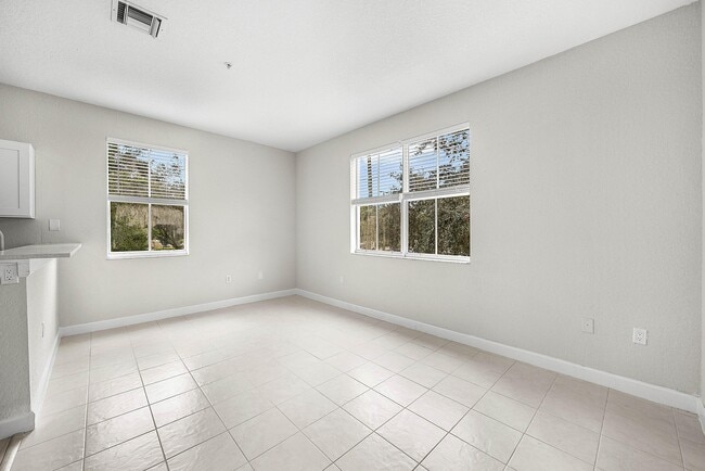 Building Photo - 1008 Shoma Dr