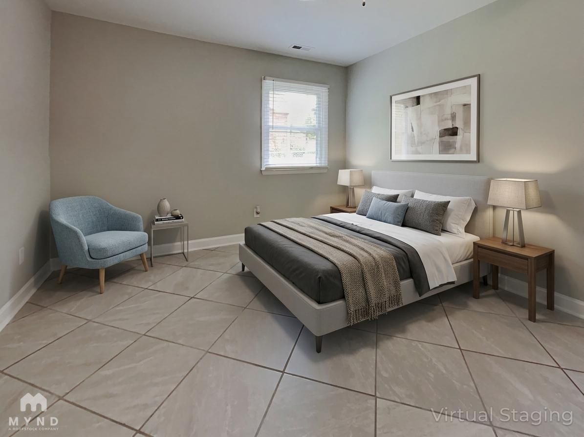 Building Photo - 526 Stratford Rd