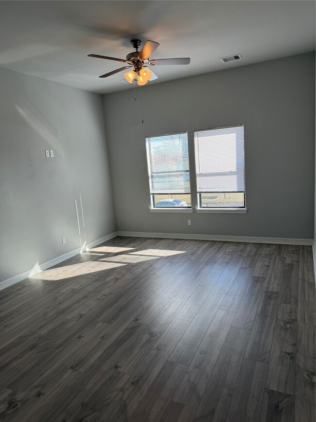 Building Photo - 4403 Nichols St