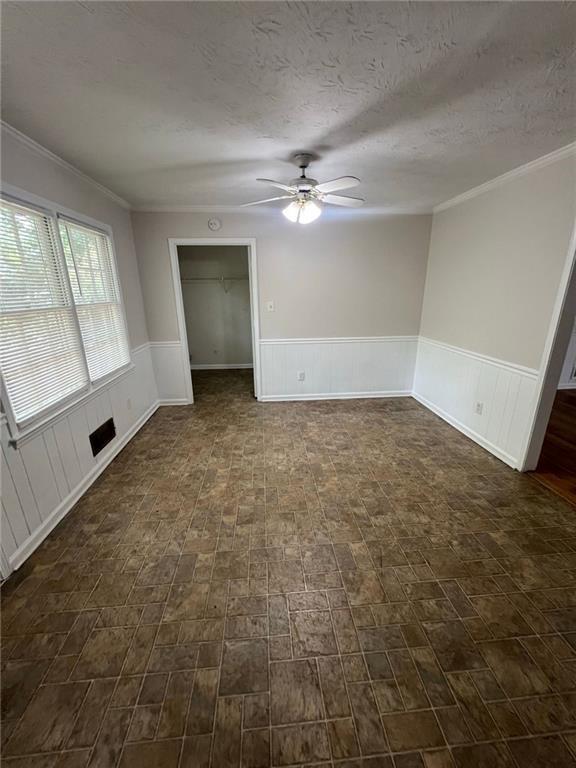 Building Photo - 1250 Eli Ln