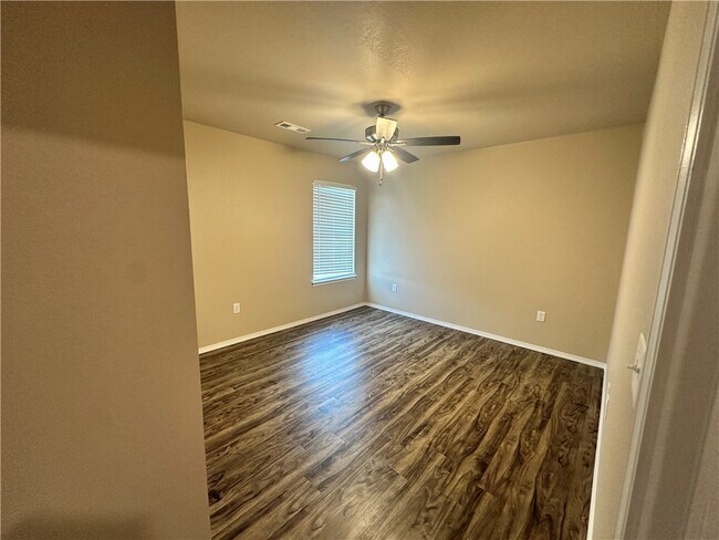 Building Photo - 2129 Brown Bear Ln