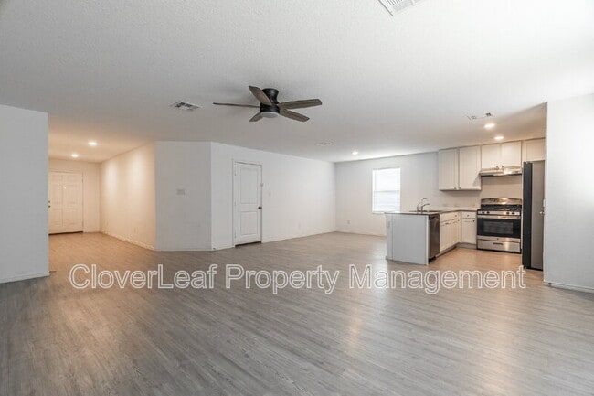 Building Photo - 2847 Elion Dr
