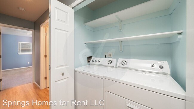 Building Photo - 3 br, 2 bath House - 5330 Solar Ridge Dr