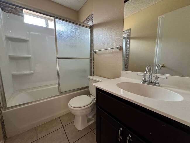 Building Photo - 4602 Hank Dr