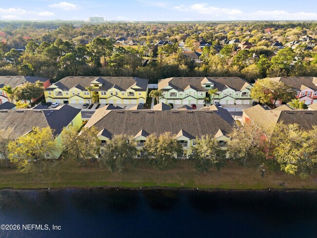 Building Photo - 13835 Herons Landing Way