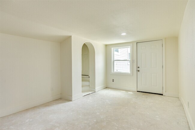 Building Photo - 3730 Avenue T