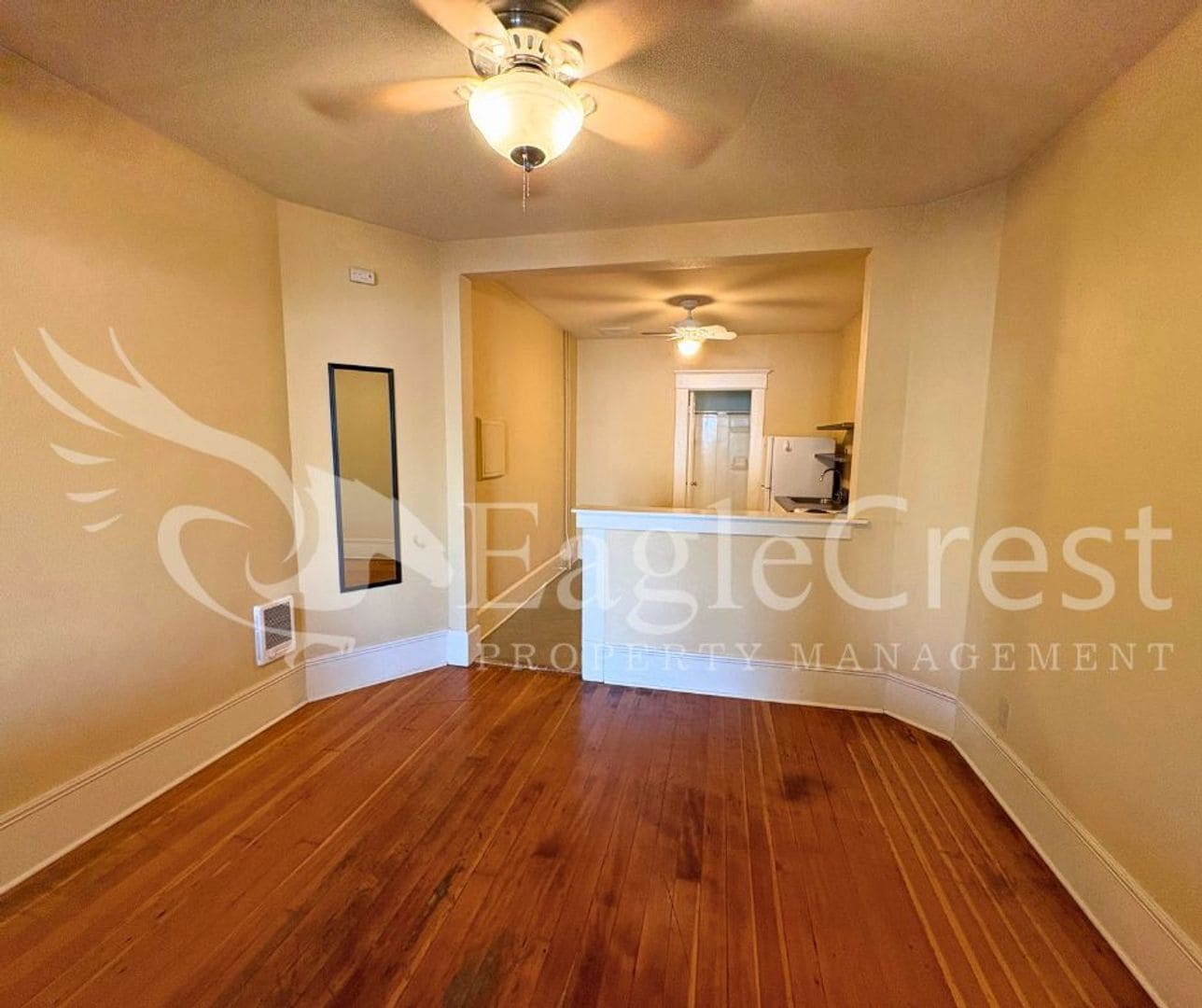 Building Photo - 105NSP