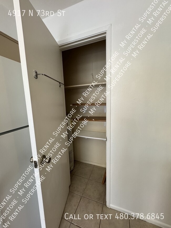 Building Photo - 4917 N 73rd St