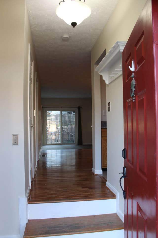 Building Photo - 433 Ellis Ln