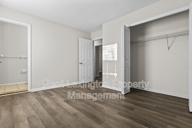 Building Photo - 608 McCurdy Ct