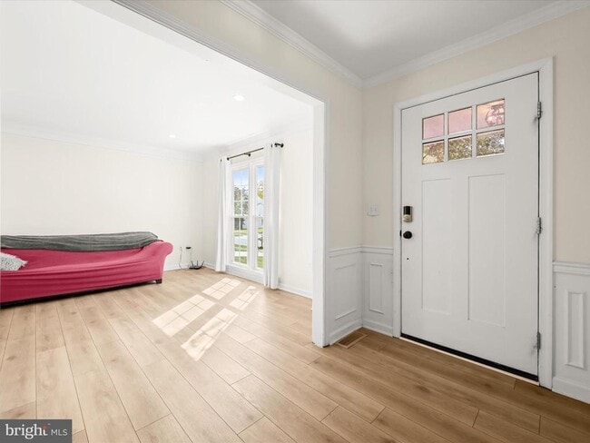 Building Photo - 8806 Admiral Dr