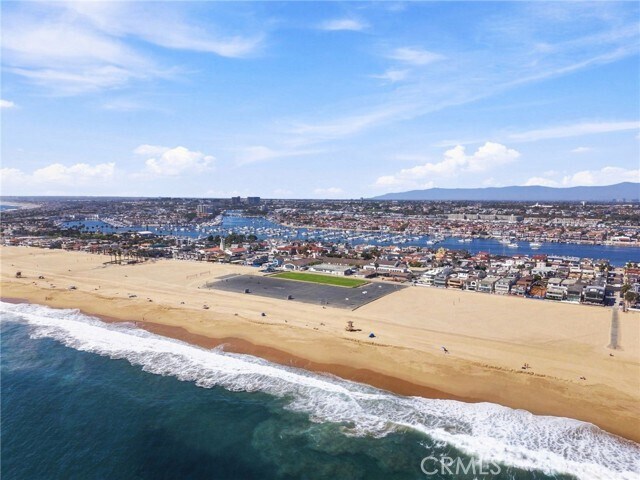 Building Photo - 1228 W Oceanfront