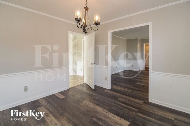 Building Photo - 7808 Beech Forest Rd