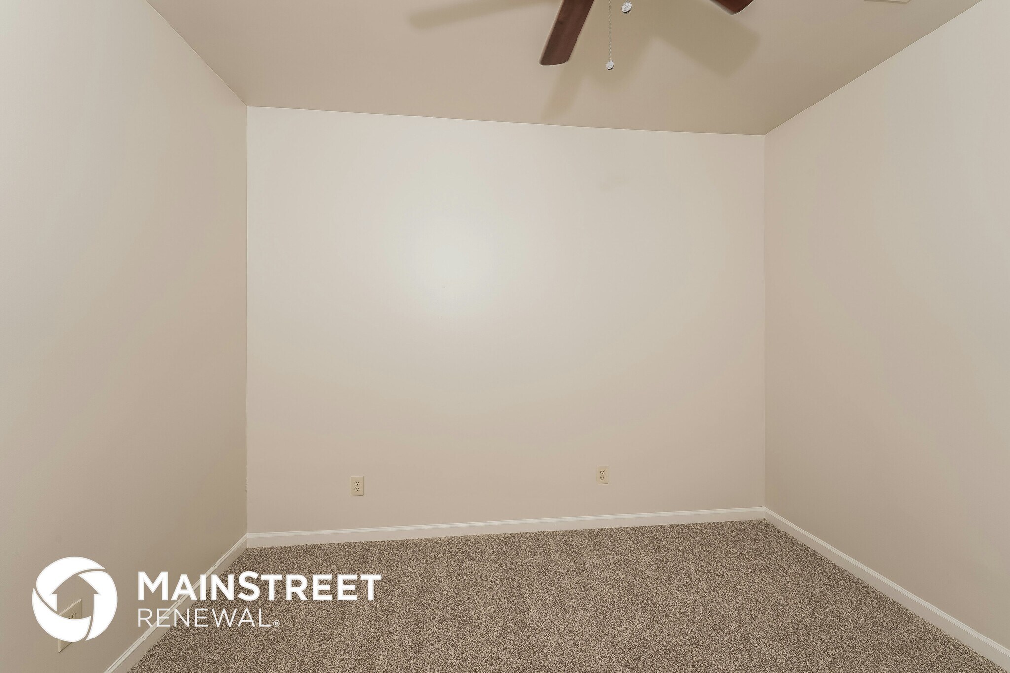 Building Photo - 1076 Washington Dr