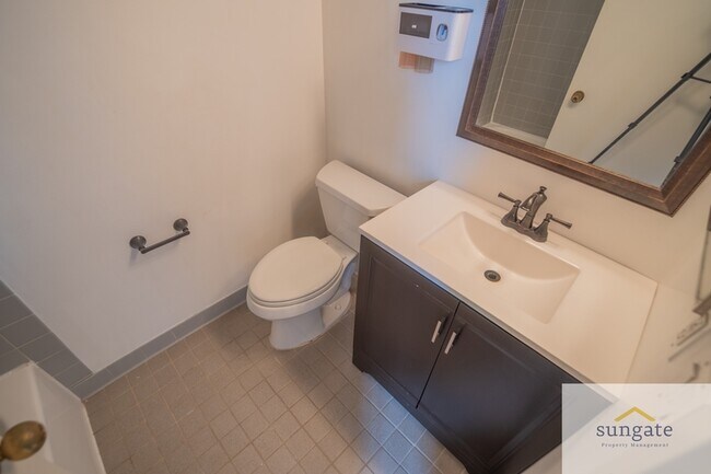 Building Photo - 2639 Boston St