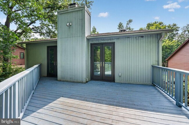 Building Photo - 6 Youngs Farm Ct