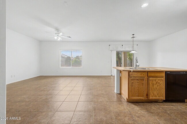 Building Photo - 14165 W Crocus Dr