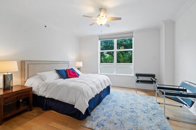 Building Photo - 3720 S Ocean Blvd
