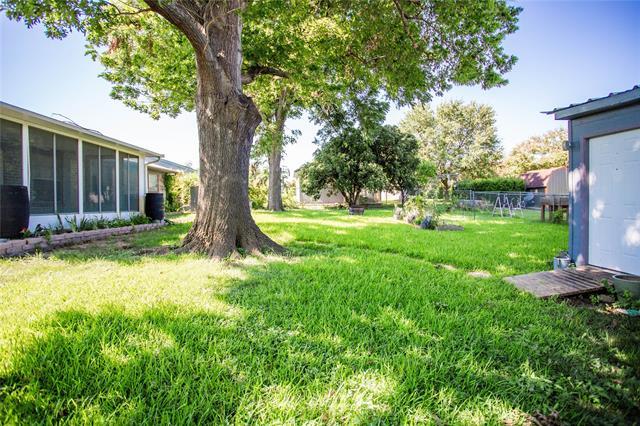 Building Photo - 740 Admiralty Way