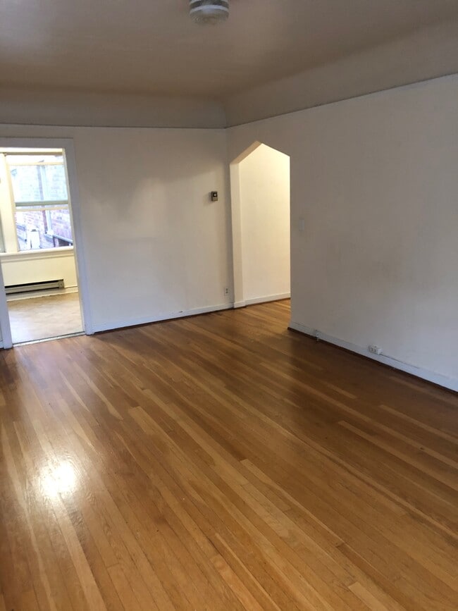 Building Photo - Amherst