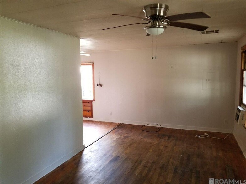 Building Photo - 3567 CHARLES